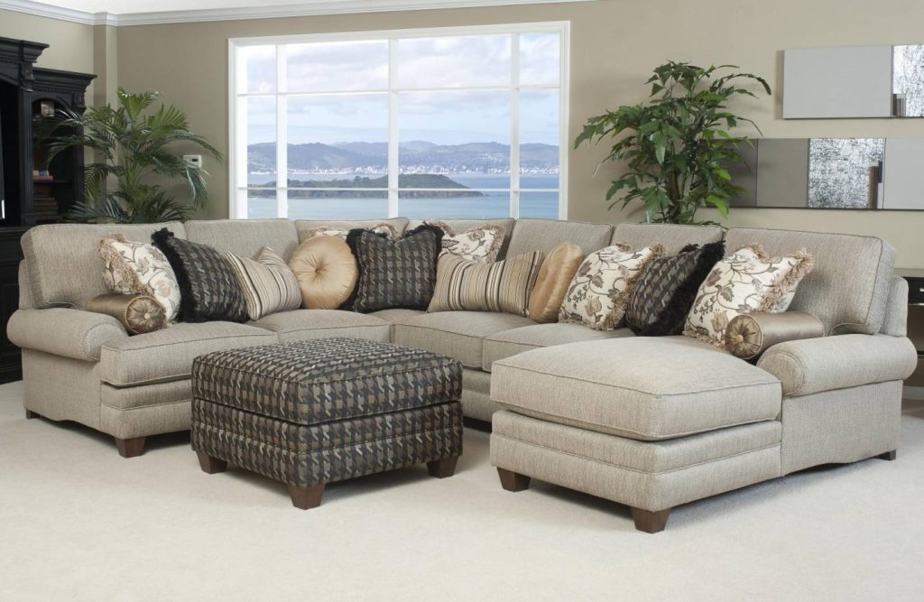Content image for Comfy Sofas, Stunning Living Rooms: Top Picks